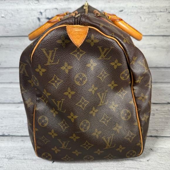 Louis Vuitton Keepall 45 brown monogram canvas leather travel duffle bag - Picture 4 of 12